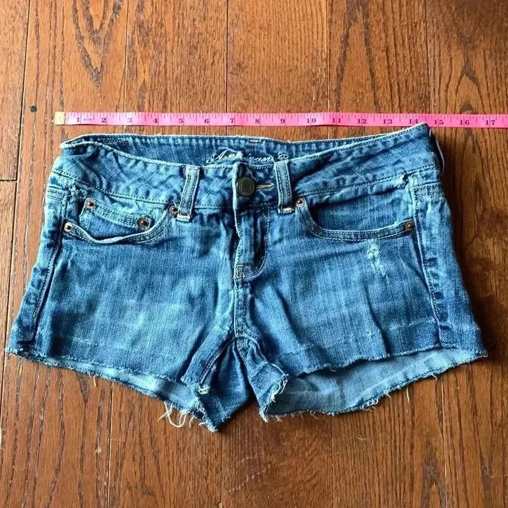 American Eagle Women's Distressed Denim Shorts